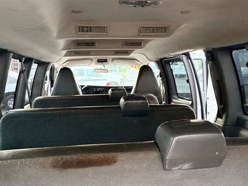 Used 2019 Chevrolet Express 3500 LS RWD image 32