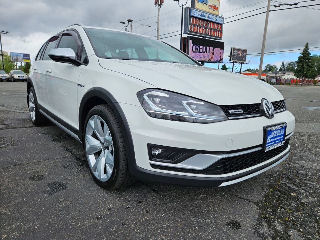 Used 2017 Volkswagen Golf Alltrack S AWD/4WD image 6