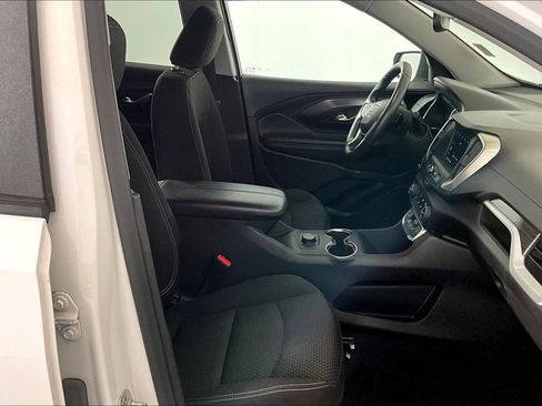 Used 2024 GMC Terrain SLE FWD image 6