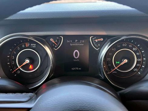 Certified 2021 Jeep Gladiator Willys image 22