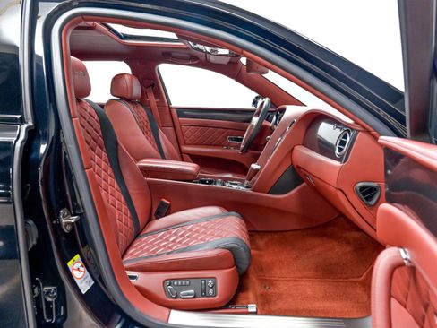 Used 2017 Bentley Flying Spur S W12 AWD/4WD image 34