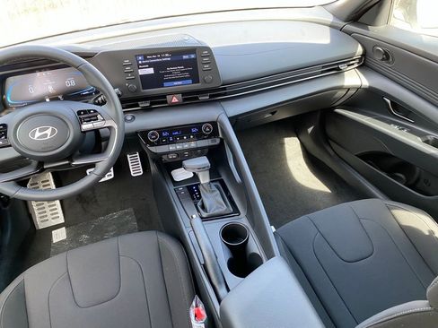 New 2026 Hyundai Elantra Sport FWD image 28