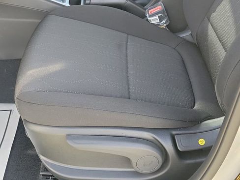 New 2026 Hyundai Venue SE image 15