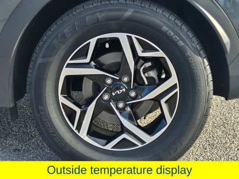 Used 2023 Kia Sportage LX image 30