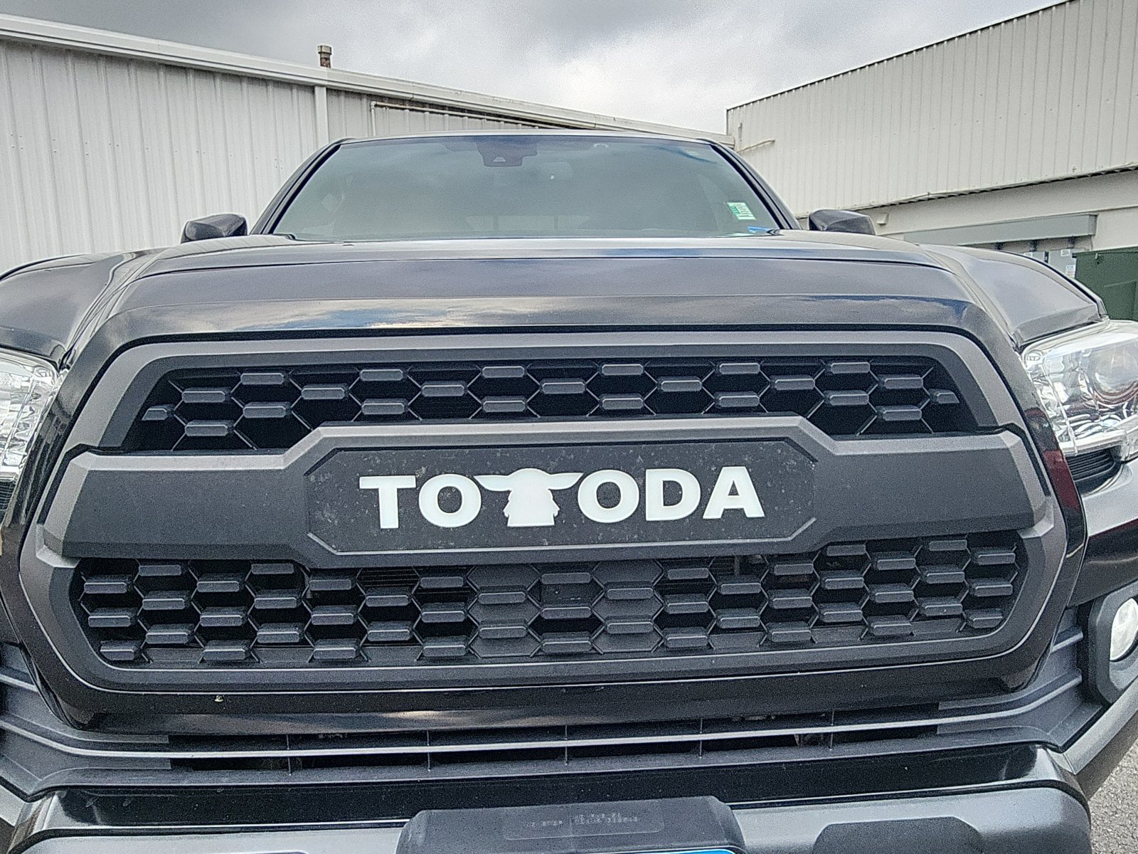 Used 2021 Toyota Tacoma TRD Off-Road w/ Technology Package AWD/4WD image 14