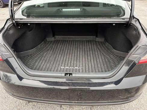 Used 2025 Toyota Camry SE FWD image 7