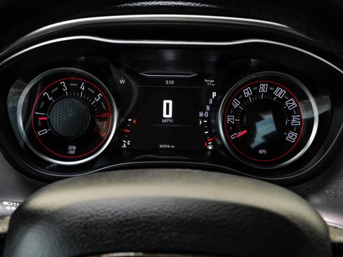 Used 2022 Dodge Challenger R/T image 25