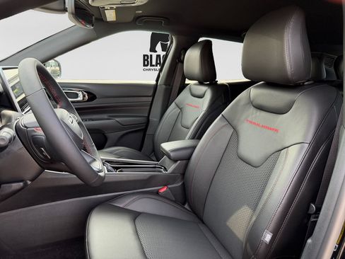 New 2026 Jeep Compass Trailhawk AWD/4WD image 19