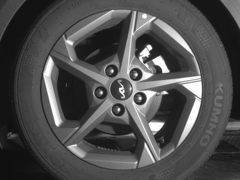 Used 2025 Kia K4 LXS image 14