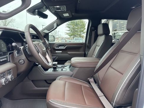 New 2026 GMC Sierra 1500 Denali w/ Denali Reserve Package AWD/4WD image 15
