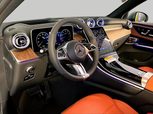New 2026 Mercedes-Benz GLC 300 4MATIC image 9