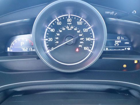 Used 2018 MAZDA MAZDA3 Touring FWD image 18
