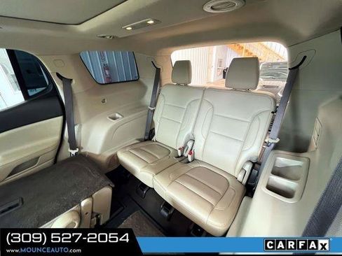 Used 2018 GMC Acadia Denali w/ Technology Package AWD/4WD image 12