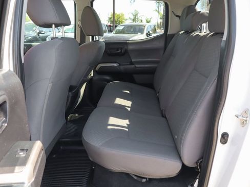 Used 2020 Toyota Tacoma SR5 image 37