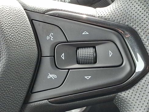 Used 2021 Chevrolet TrailBlazer LT w/ Driver Confidence Package FWD image 22