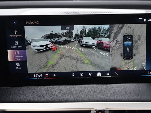 Used 2024 BMW iX xDrive50 w/ Premium Package image 66