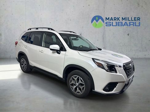 Used 2023 Subaru Forester Premium AWD/4WD image 1