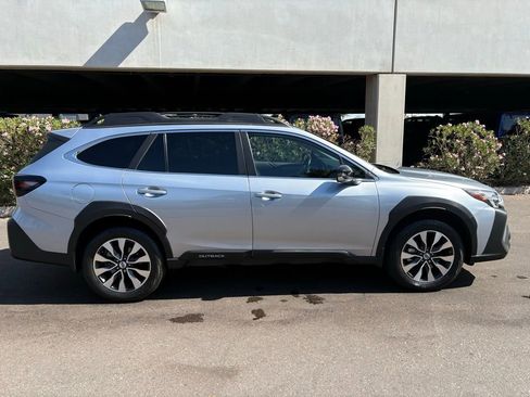 Used 2024 Subaru Outback Limited XT AWD/4WD image 3