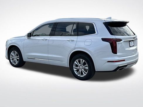 New 2025 Cadillac XT6 Luxury image 5