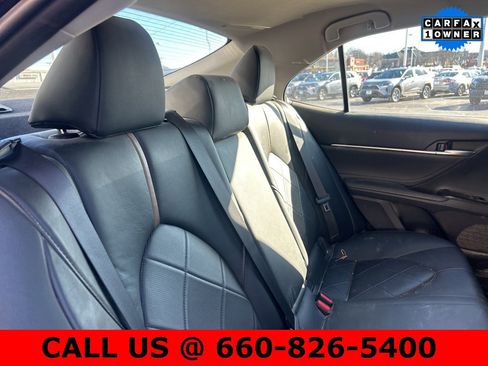 Used 2018 Toyota Camry XLE image 6