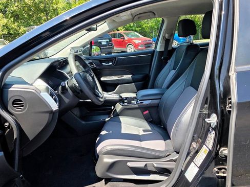 Used 2018 Honda Clarity Base image 16