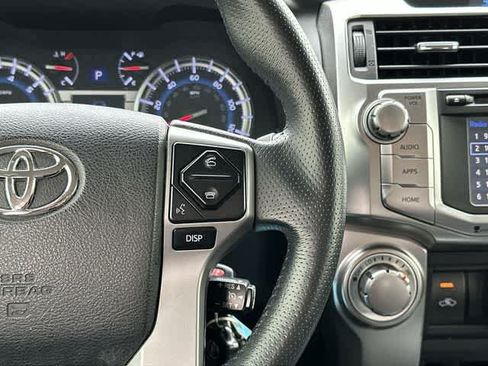 Used 2016 Toyota 4Runner SR5 AWD/4WD image 9