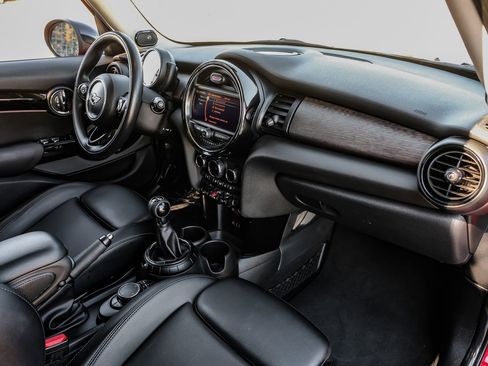 Used 2015 MINI Cooper S image 11