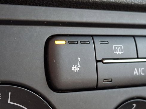 Used 2017 Volkswagen Beetle 1.8T SE image 22