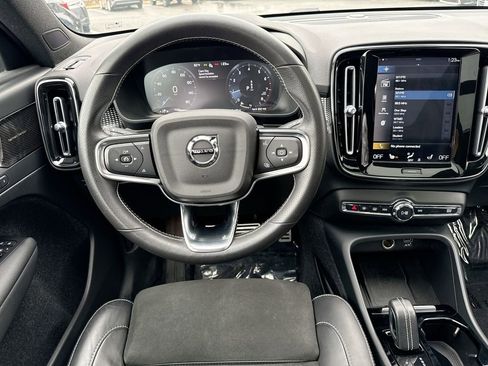 Used 2021 Volvo XC40 T5 R-Design w/ Advanced Package image 22