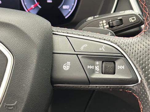 Used 2023 Audi SQ5 Premium Plus w/ Premium Plus Package AWD/4WD image 18