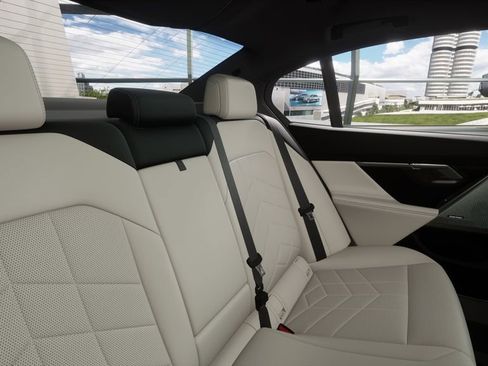 New 2026 BMW 530i w/ Premium Package image 39