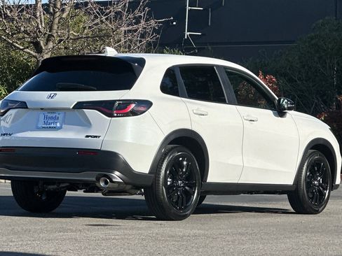 New 2026 Honda HR-V Sport image 4