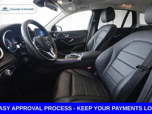Used 2021 Mercedes-Benz GLC 300 w/ Premium Package image 9