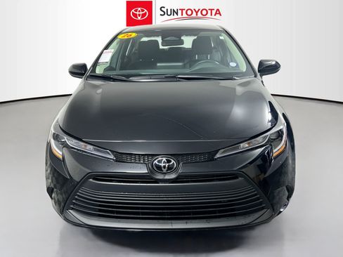 Used 2026 Toyota Corolla LE FWD image 10
