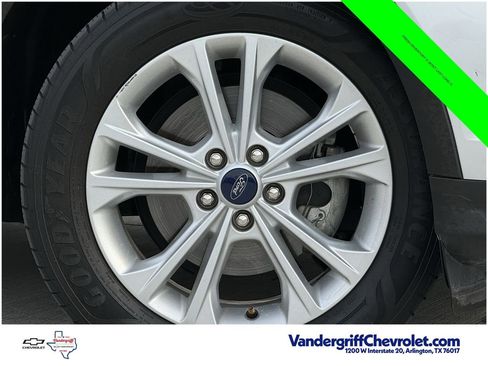 Used 2018 Ford Escape SE FWD image 9