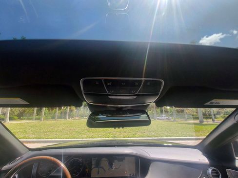 Used 2015 Mercedes-Benz S 550 Sedan image 26