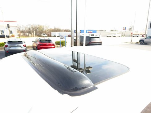 Used 2020 GMC Sierra 1500 AT4 w/ AT4 Premium Package image 17