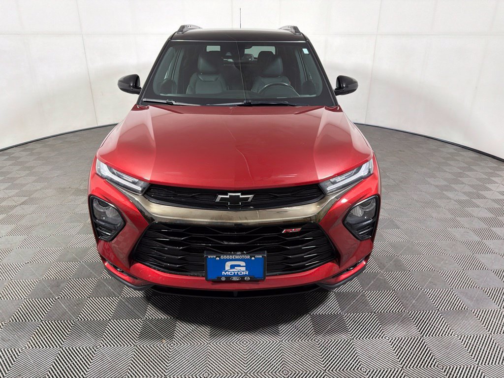 Used 2022 Chevrolet TrailBlazer RS w/ Technology Package FWD image 3