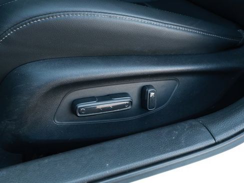 Used 2022 Honda Civic Touring image 25