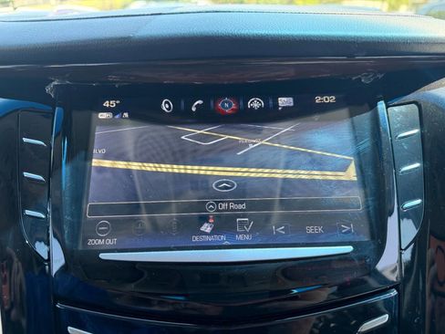 Used 2017 Cadillac Escalade ESV Premium Luxury image 31