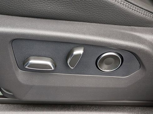 New 2026 GMC Yukon XL Denali RWD image 21