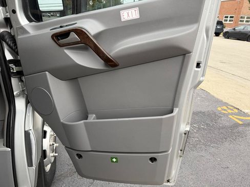 Used 2012 Mercedes-Benz Sprinter 3500 image 32