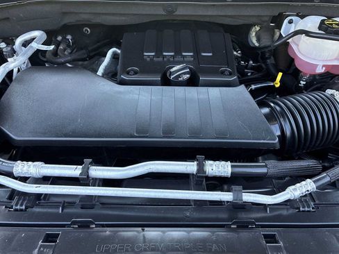 Used 2024 Chevrolet Silverado 1500 RST AWD/4WD image 17