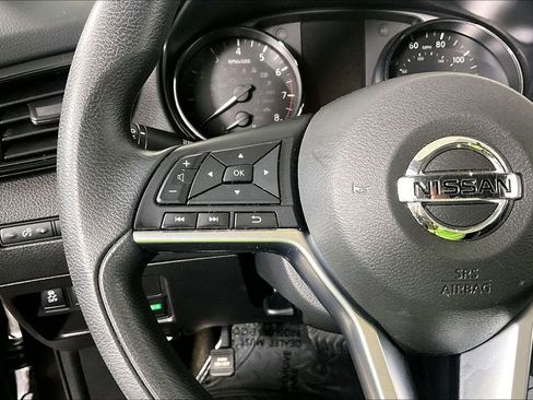 Used 2017 Nissan Rogue S w/ Appearance Package image 18