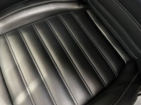 Used 2022 Ford Edge SEL w/ Convenience Package image 6