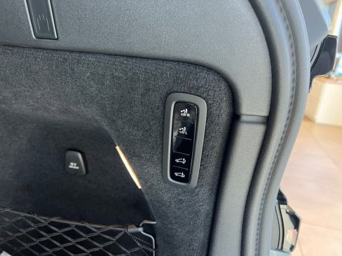 New 2025 Volvo EX90 Ultra image 11