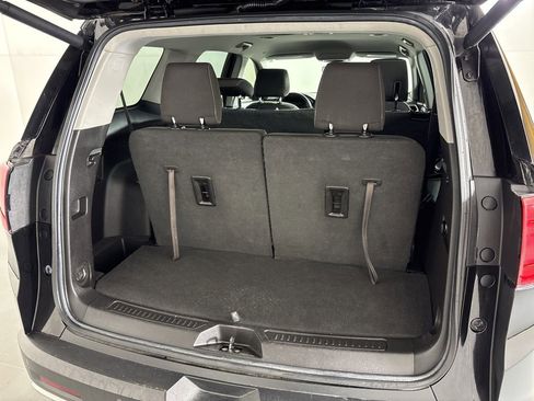 Used 2017 GMC Acadia SLE w/ Driver Alert Package I image 15