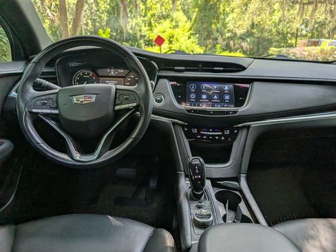 Used 2021 Cadillac XT6 Luxury FWD image 11