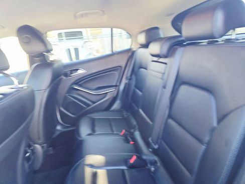 Used 2017 Mercedes-Benz GLA 250 4MATIC image 38