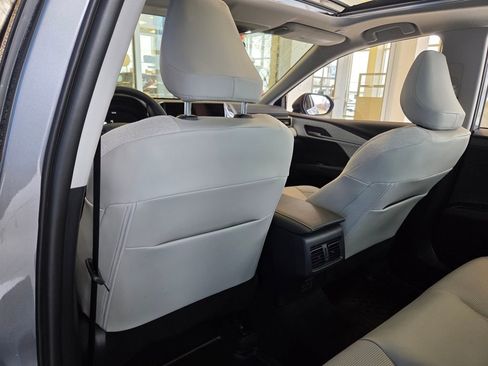 Used 2026 Toyota Camry XLE image 16